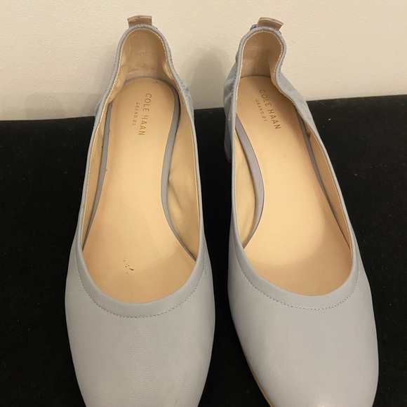 Light Blue Cole Haan Size 9 Heels - Picture 2 of 4